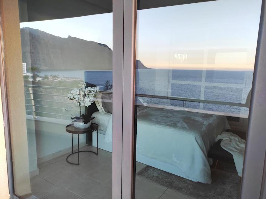 Luxury Los Gigantes Apartment Puerto de Santiago  Bagian luar foto